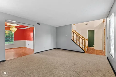 643 Creston Point Circle Indianapolis IN 46239