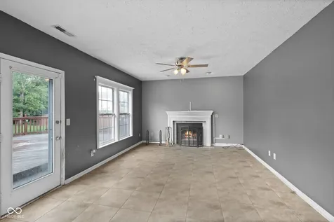 643 Creston Point Circle Indianapolis IN 46239