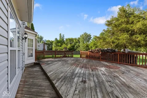 643 Creston Point Circle Indianapolis IN 46239