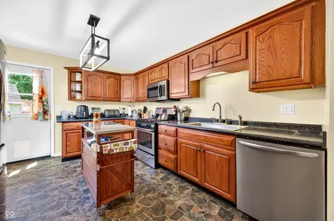 1098 Wilson Way Franklin IN 46131