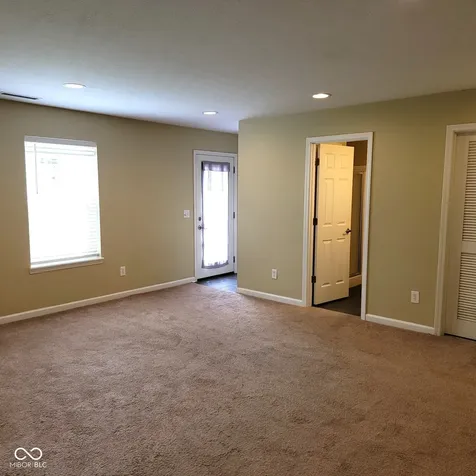 9435 Tanhurst Drive Indianapolis IN 46250