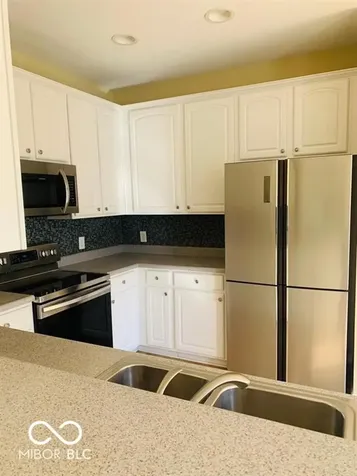 9435 Tanhurst Drive Indianapolis IN 46250