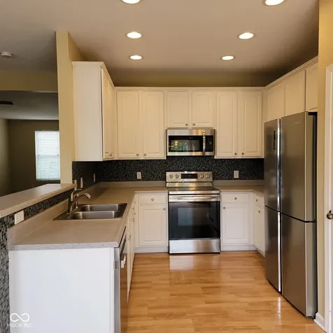 9435 Tanhurst Drive Indianapolis IN 46250