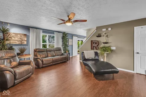 5044 Haywood Lane Plainfield IN 46168