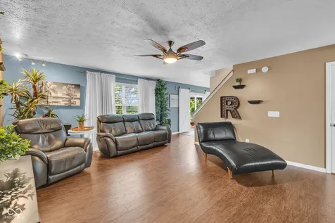 5044 Haywood Lane Plainfield IN 46168