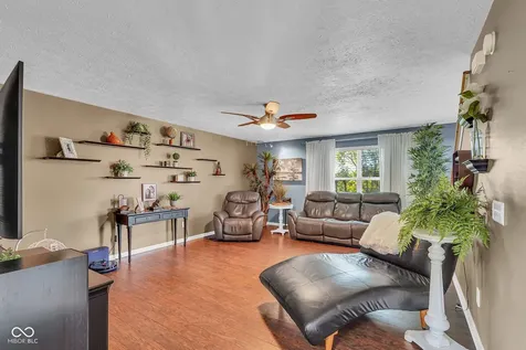 5044 Haywood Lane Plainfield IN 46168