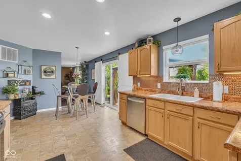 5044 Haywood Lane Plainfield IN 46168