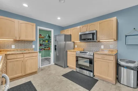 5044 Haywood Lane Plainfield IN 46168