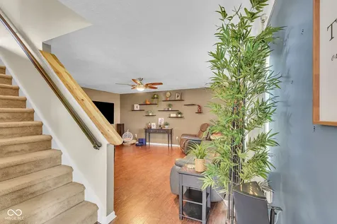 5044 Haywood Lane Plainfield IN 46168