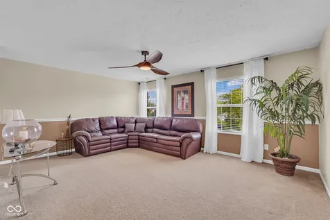 5044 Haywood Lane Plainfield IN 46168