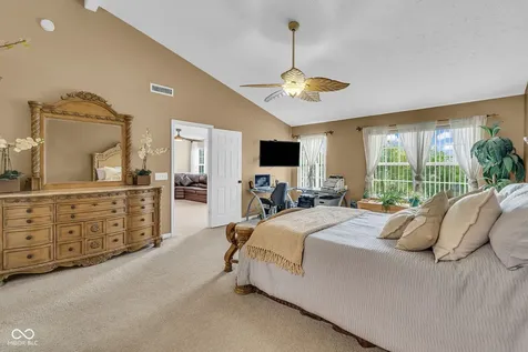 5044 Haywood Lane Plainfield IN 46168