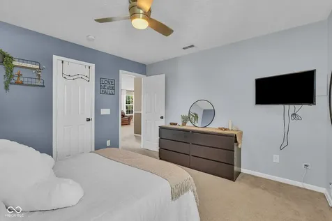 5044 Haywood Lane Plainfield IN 46168