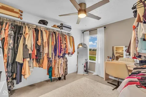 5044 Haywood Lane Plainfield IN 46168