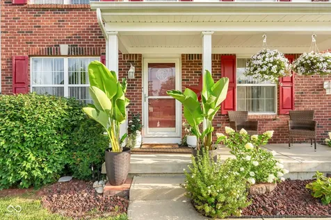 5044 Haywood Lane Plainfield IN 46168