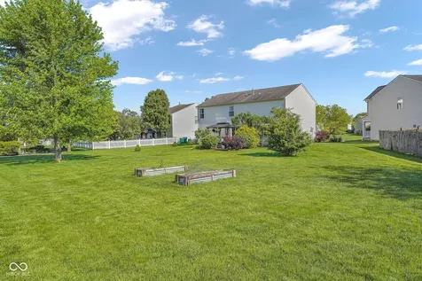 5044 Haywood Lane Plainfield IN 46168