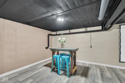 5044 Haywood Lane Plainfield IN 46168