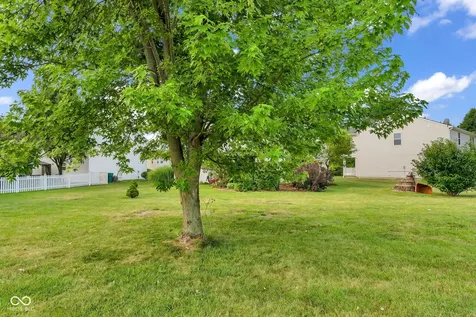 5044 Haywood Lane Plainfield IN 46168