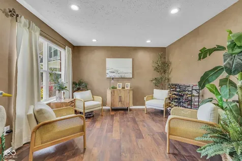 5044 Haywood Lane Plainfield IN 46168