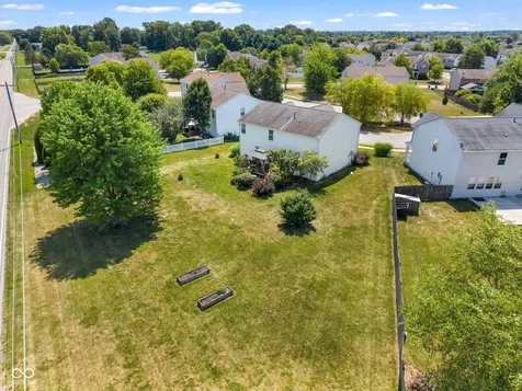 5044 Haywood Lane Plainfield IN 46168