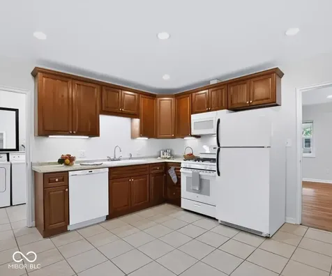 824 S Eastside Drive Bloomington IN 47401
