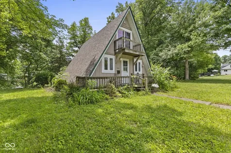 5801 Paradise Drive Martinsville IN 46151