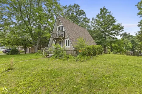 5801 Paradise Drive Martinsville IN 46151