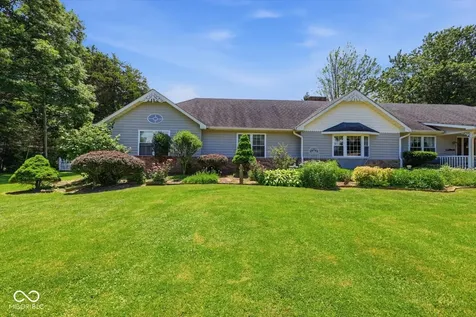 449 E Mckay Road Shelbyville IN 46176