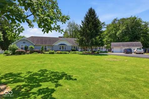 449 E Mckay Road Shelbyville IN 46176