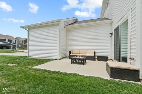 2688 Lamar Drive Whitestown IN 46075