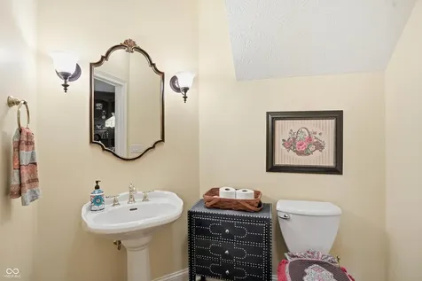 5744 Hickory Woods Drive Plainfield IN 46168
