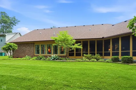 5744 Hickory Woods Drive Plainfield IN 46168