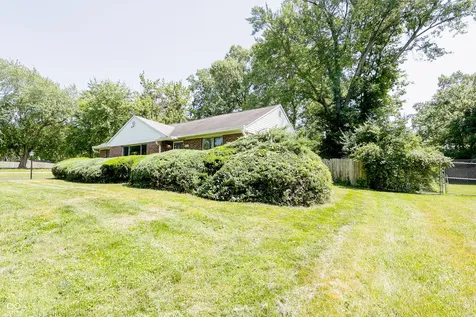 4537 E 42nd Street Indianapolis IN 46226