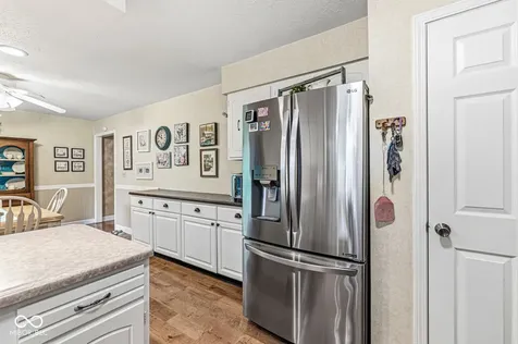 6481 Walnut Brownsburg IN 46112