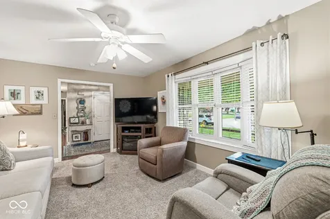 6481 Walnut Brownsburg IN 46112