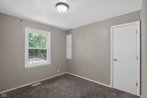 8505 E 34th Place Indianapolis IN 46226