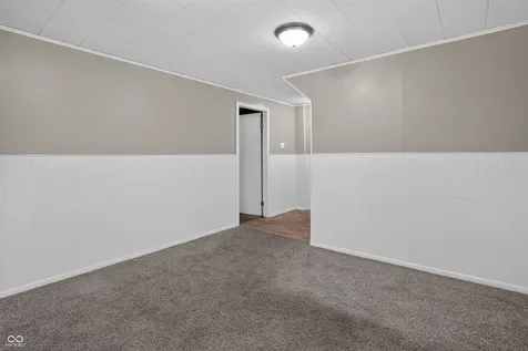 8505 E 34th Place Indianapolis IN 46226