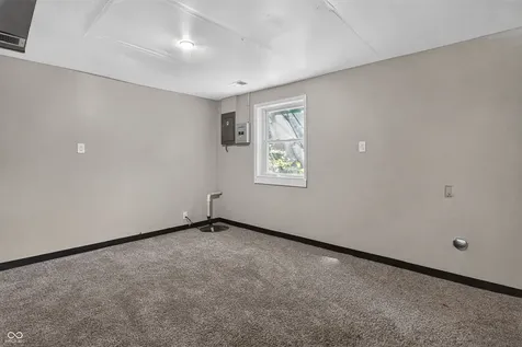 8505 E 34th Place Indianapolis IN 46226