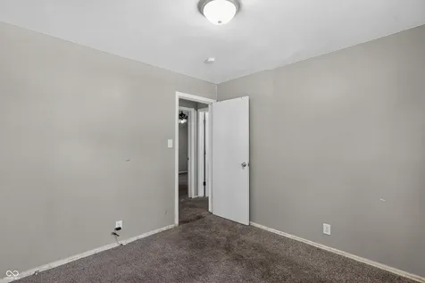 8505 E 34th Place Indianapolis IN 46226