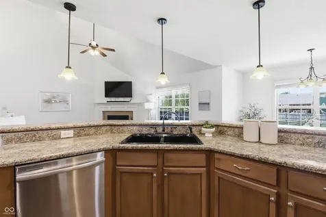 2946 S Colton Road New Palestine IN 46163
