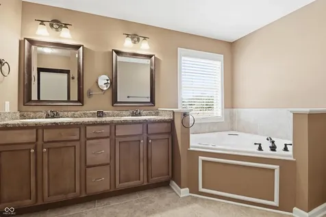 2946 S Colton Road New Palestine IN 46163