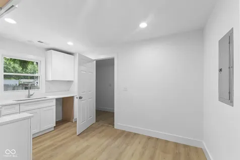 3038 Meredith Avenue Indianapolis IN 46201