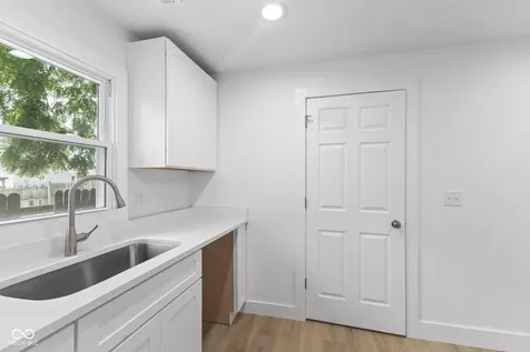 3038 Meredith Avenue Indianapolis IN 46201