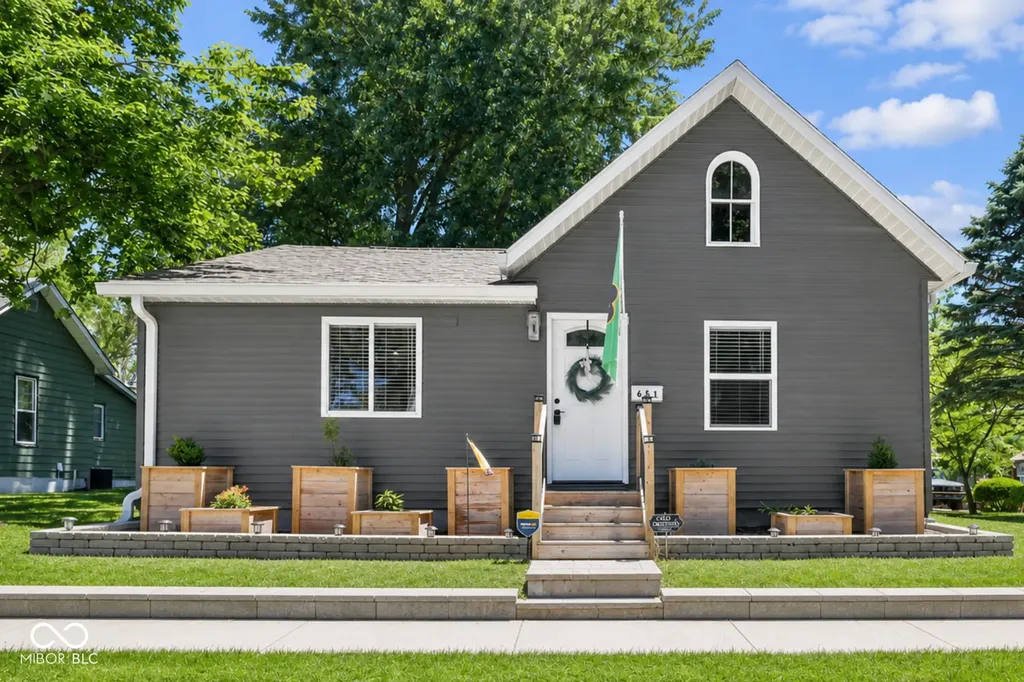 651 Yandes Street Franklin IN 46131