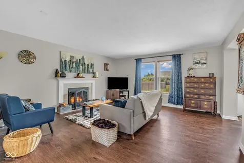 2905 Shadow Lake Drive Indianapolis IN 46217