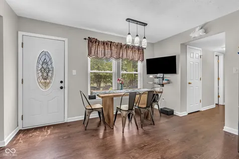 2905 Shadow Lake Drive Indianapolis IN 46217