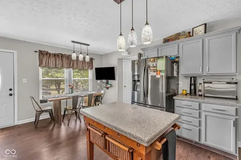 2905 Shadow Lake Drive Indianapolis IN 46217