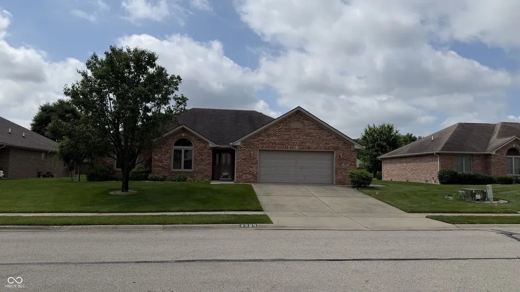 4989 Imperial Drive Columbus IN 47203
