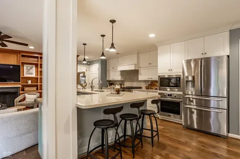 220 Olde Mill Cove Indianapolis IN 46260