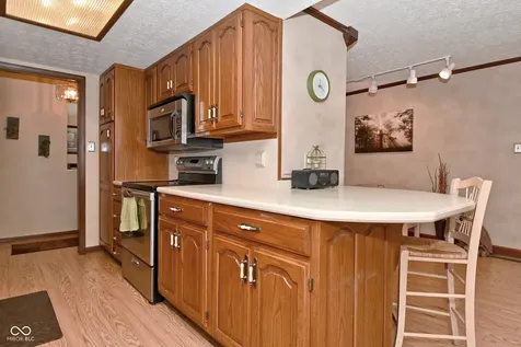 6221 Burlington Avenue Indianapolis IN 46220