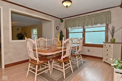 6221 Burlington Avenue Indianapolis IN 46220